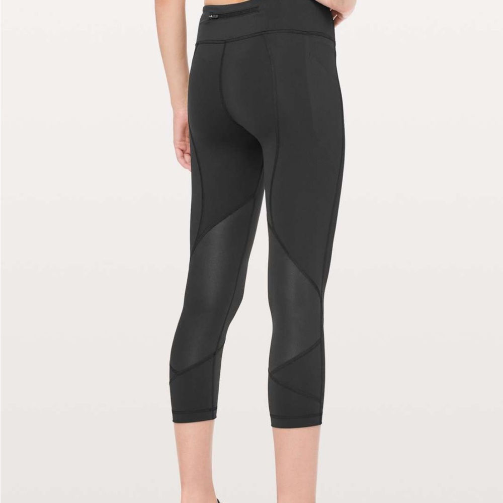 Lululemon Pace Rival Crop *Full-On Luxtreme 22"